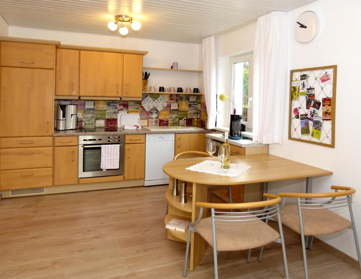 첼 안 데어 모젤 Haus Tannenweg 아파트 외부 사진